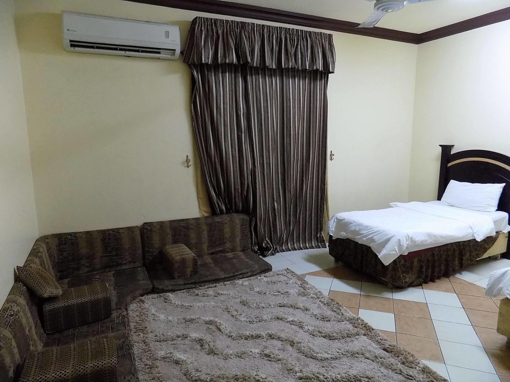 قصر اليمامة للاجنحة الفندقية-فرع حجاب Riyadh Exterior photo